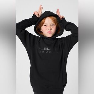 Fabletics black The Kids Unisex Go-To Hoodie size Small